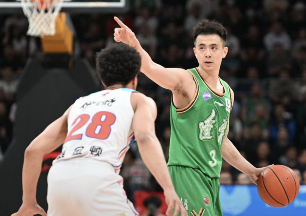 山东队完胜公牛，赵继伟惊艳四座