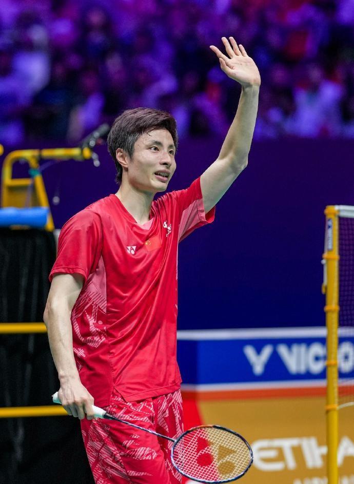 中国队翻盘印尼队,石宇奇惊艳四座 中国队翻盘印尼队,石宇奇惊艳四座