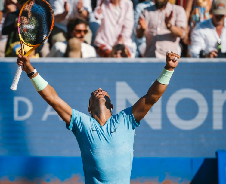 年终总决赛险胜温网,纳达尔点燃赛场 年终总决赛险胜温网,纳达尔点燃赛场