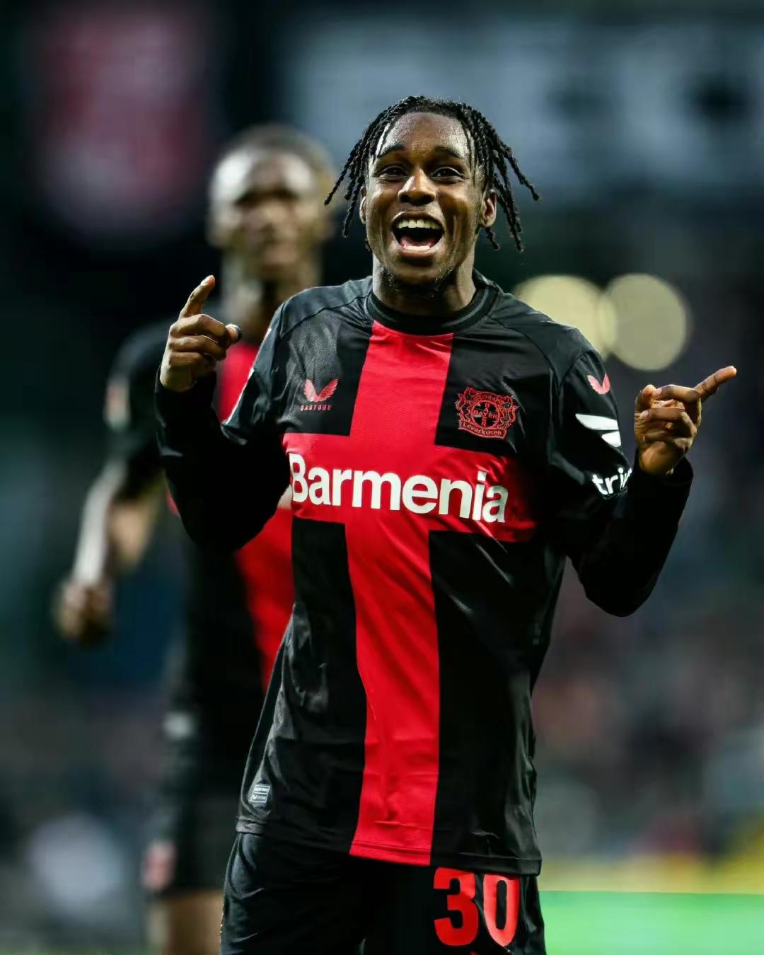 阿斯顿马丁完胜索伯车队,阿隆索状态火热 阿斯顿马丁完胜索伯车队,阿隆索状态火热