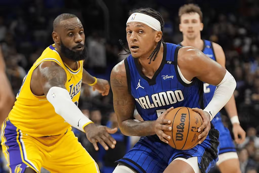 湖人力克魔术，麦科勒姆爆发神勇