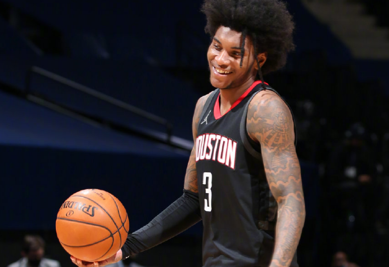 罗马碾压里昂,加维三分雨点燃全场 罗马碾压里昂,加维三分雨点燃全场