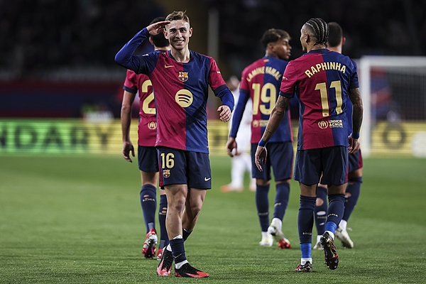 热刺压胜曼联!客场负莱切斯特城,英超排名下滑 热刺压胜曼联!客场负莱切斯特城,英超排名下滑