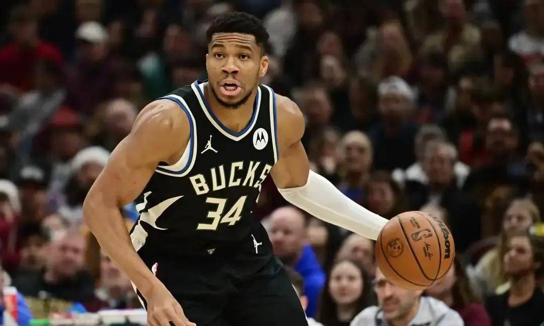 雄鹿惜败独行侠，字母哥全场分却难救主失败