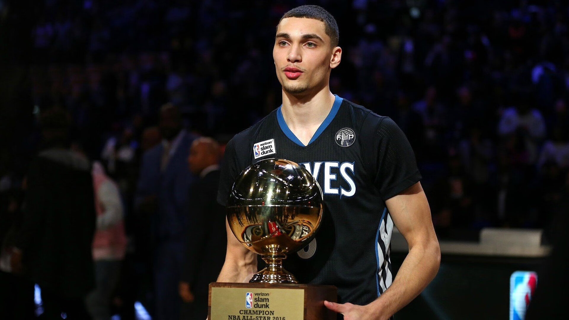 利拉德世界排名争夺战接管比赛,老鹰加时险胜森林狼