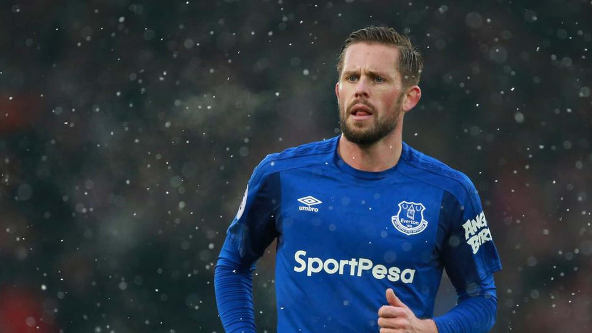 跨界传奇,马赛争冠战中的乌克兰意志与库尔图瓦的NBA式接管